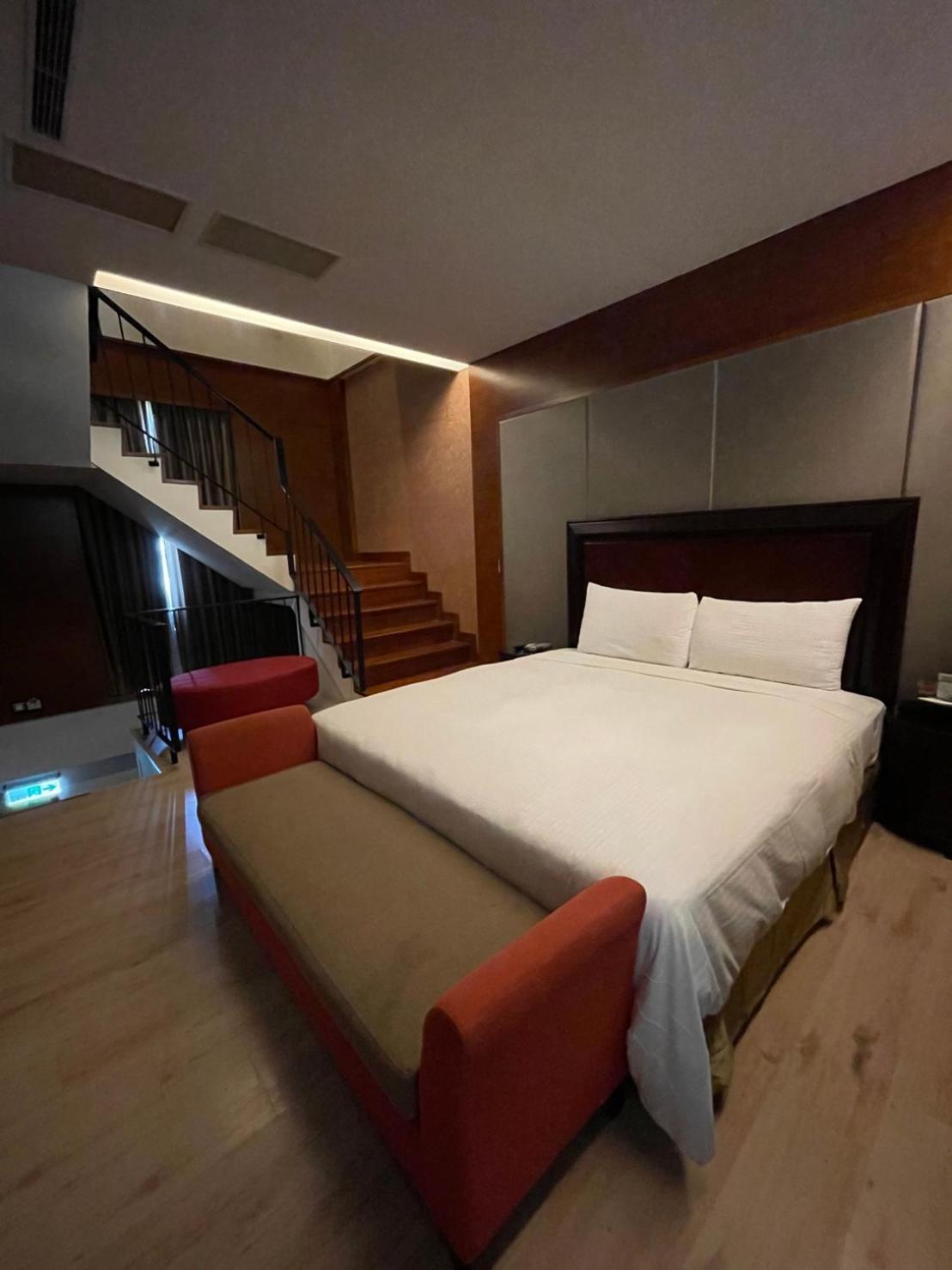 G.Shock Motel Jiuru Extérieur photo